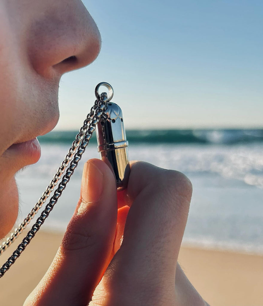 Essential Oil Diffuser Necklace Guide: How to Choose Wearable Aromatherapy That Works for You