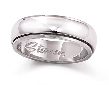 The Positive Effects of Using a Stainless Steel Fidget Ring - stimm-jewelry